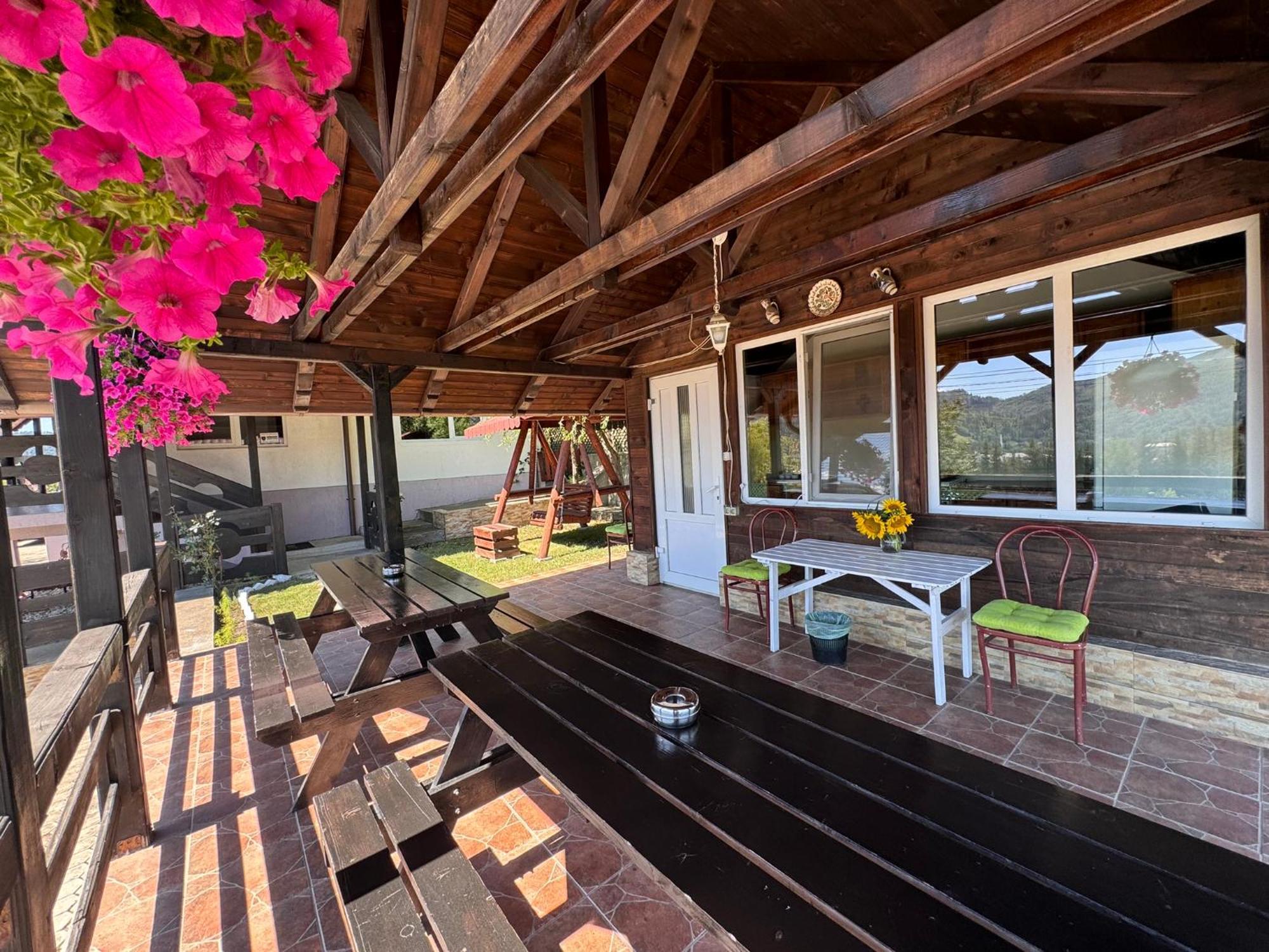 Casa Alexana Villa Гура Хуморулуй Екстериор снимка
